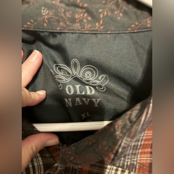 Plaid Long Sleeve Button Up - Picture 4 of 4